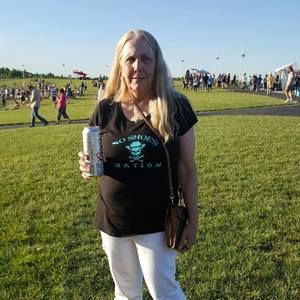 Meet your Posher, Elaine